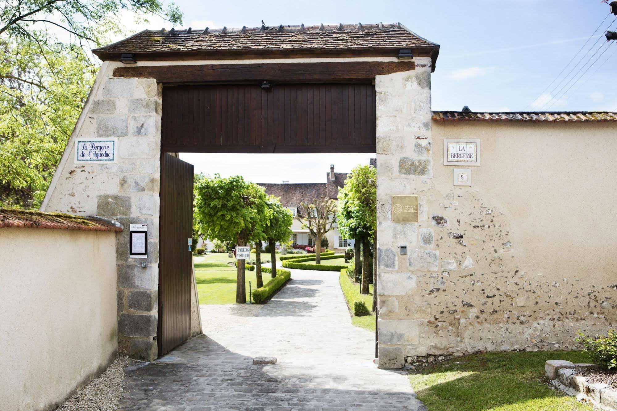Chambres D'Hotes La Bergerie De L'Aqueduc Houx Exterior foto